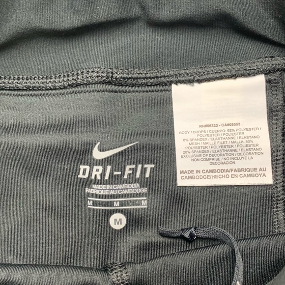 Nike dryfit compression capri with tulip hem - Picture 5 of 6